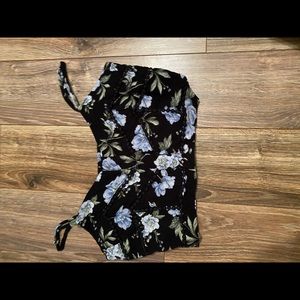 American Eagle crop top